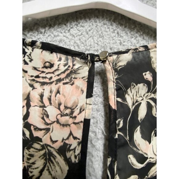 -Torrid Women’s Short Sleeve Floral Tunic Blouse Top Size 3X Plus - Picture 6 of 8